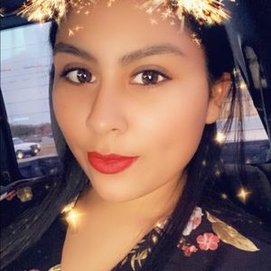 Meet your Posher, Karla